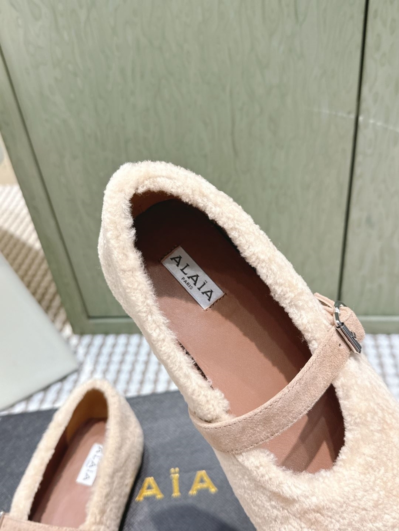 Alaia Flat Shoes